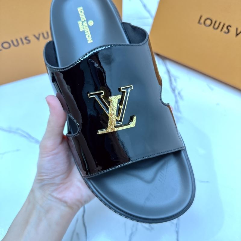 Louis Vuitton Slippers